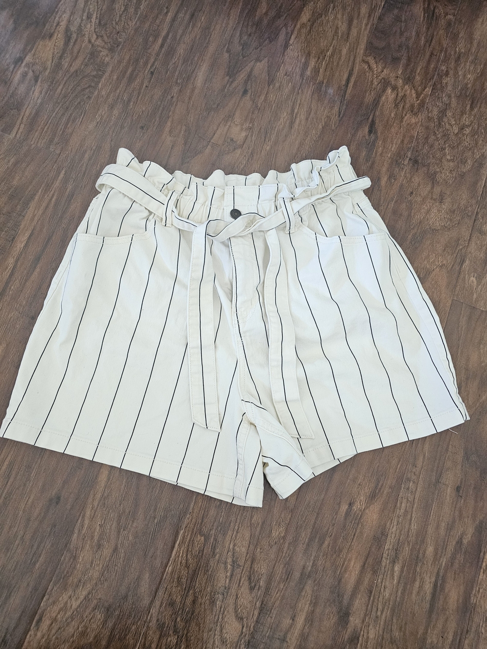 Time and Tru Cream High-Waist Paperbag Shorts with Black Pinstripes